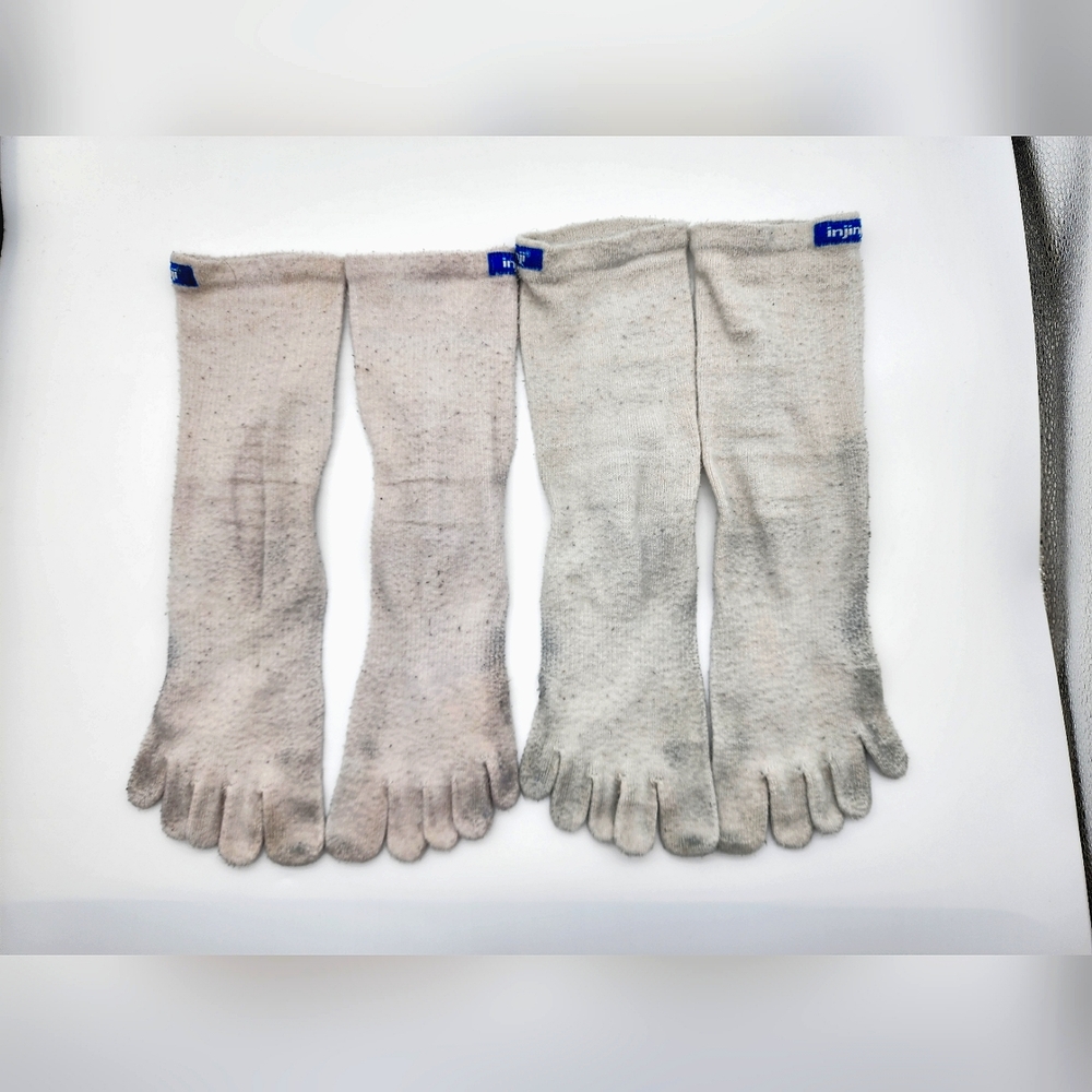 Lot of 2 pairs White Injinji Therapeutic Toesocks Mens Size Large Crew Length